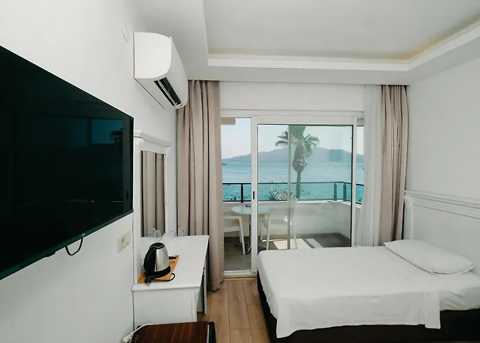 Hotel Honeymoon