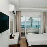 Hotel Honeymoon
