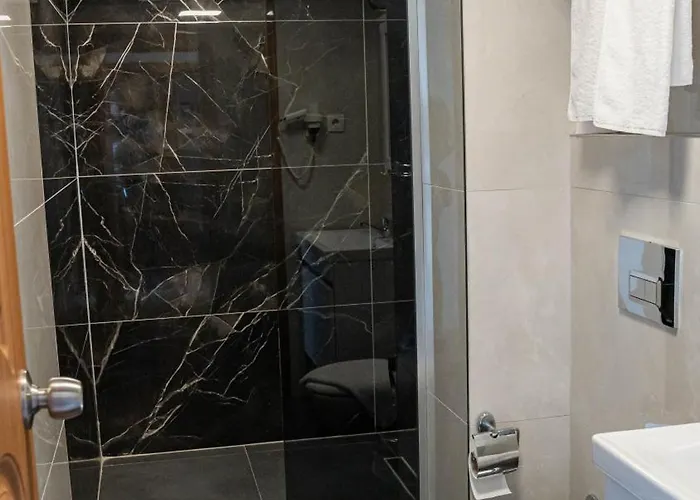 酒店 Honeymoon 马尔马里斯